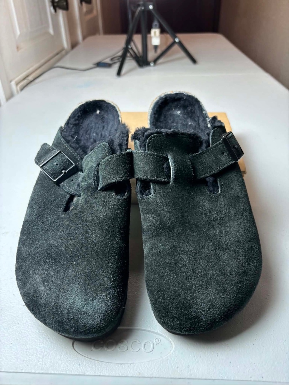 Birkenstock Suede Boston Black
Shearling Size 41 US W 10 M 8
Clogs Slides - Picture 7 of 9